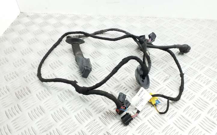 Audi Q5 (2008 - 2012)  8R0971029B Проводка передних дверей