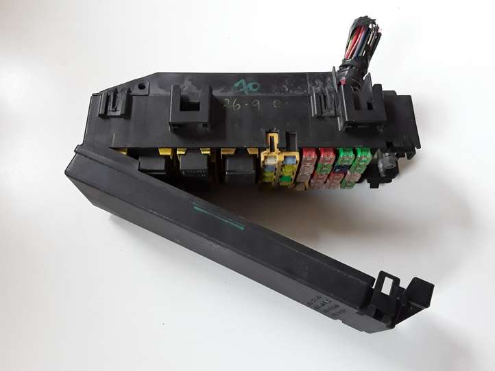 Jeep Grand Cherokee (2004 - 2010)  P56047835AE Блок предохранителей
