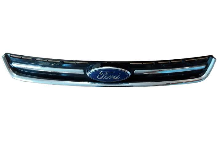 Ford Kuga II (2013 - 2019)  CV448150AE Верхняя решётка