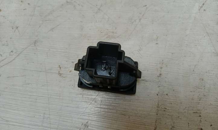 Ford Mondeo Mk III (2000 - 2007)  1S7T14529AB Кнопка стеклоподъемников