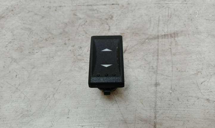 Ford Mondeo Mk III (2000 - 2007)  1S7T14529AB Кнопка стеклоподъемников