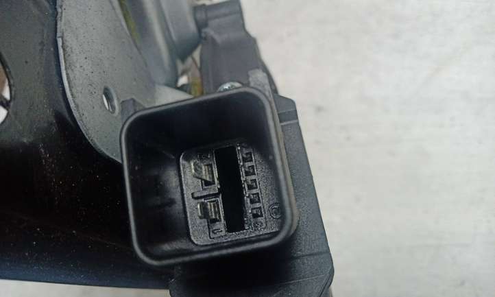 Opel Astra (2012 - 2015)  20951581LH Передний комплект электрического механизма для подъема окна