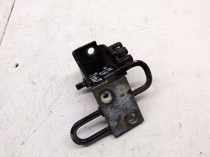 Audi A3/S3 8P (2004 - 2008)  8E0831412B Нижняя петля передней двери