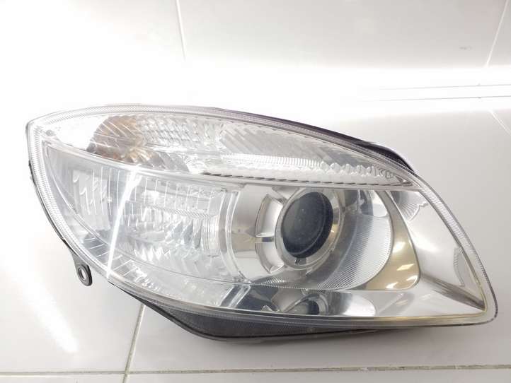 Skoda Fabia Mk2 (5J) (2007 - 2014)  5J1941016A Передняя фара