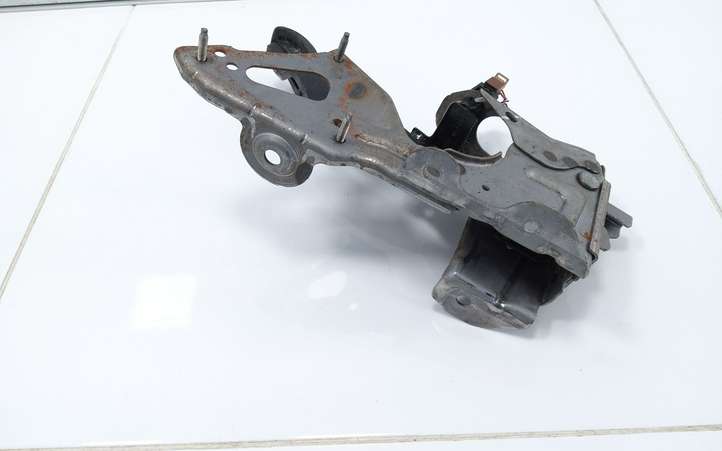 Nissan Qashqai (2006 - 2010)  E001046X11 Тормозная педаль