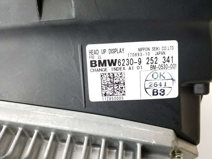 BMW 5 F10 F11 (2009 - 2016)  62309252341 Экран дисплея вверх