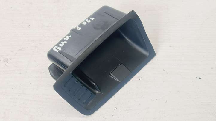 BMW 1 E81 E87 (2004 - 2011)  5116707857305 Пепельница