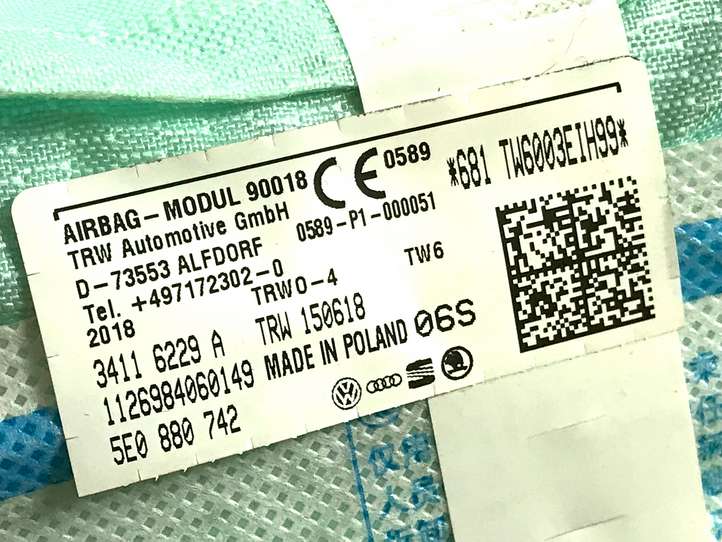Skoda Octavia Mk3 (5E) (2013 - 2019)  5E0880742 Звукоизоляция крыши