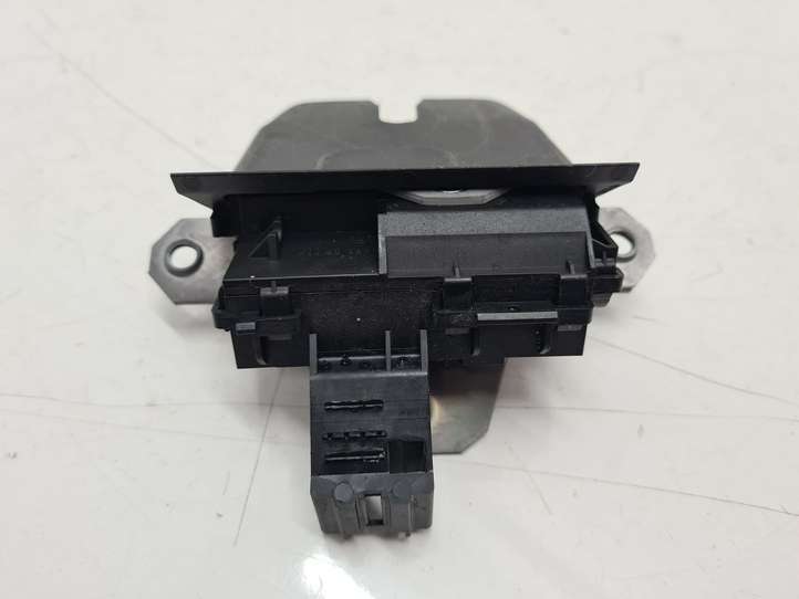 Ford Focus (2015 - 2019)  BM51R442A66DC Замок задней крышки
