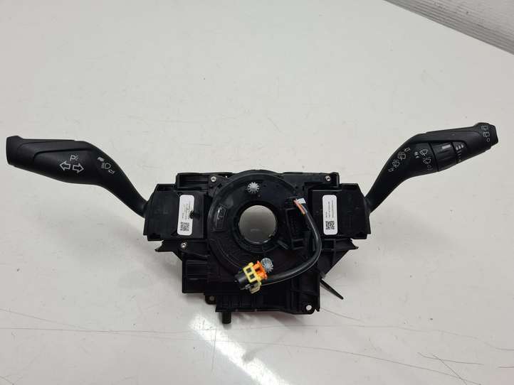 Ford Focus (2015 - 2019)  F1ET13N064AC Комплект ручек