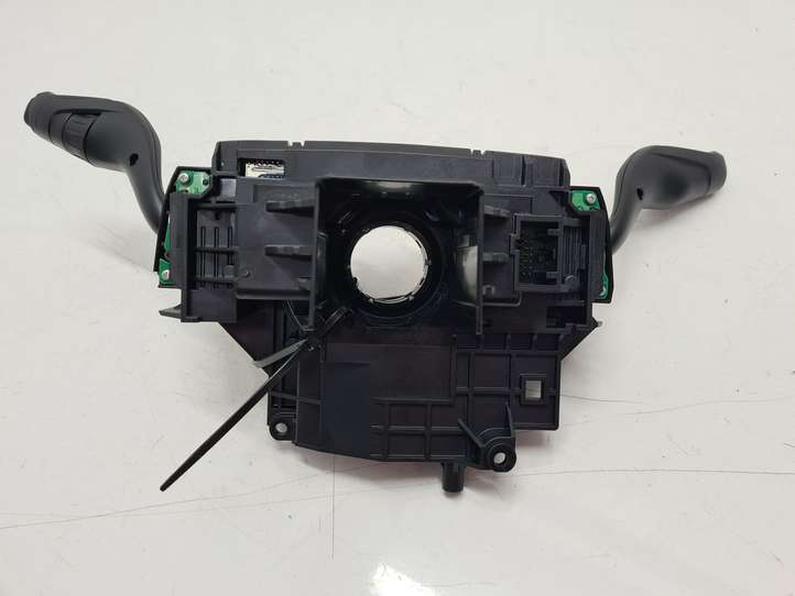 Ford Focus (2015 - 2019)  F1ET13N064AC Комплект ручек