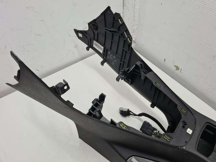 Ford Focus (2015 - 2019)  F1EBA045M62 Центральная консоль