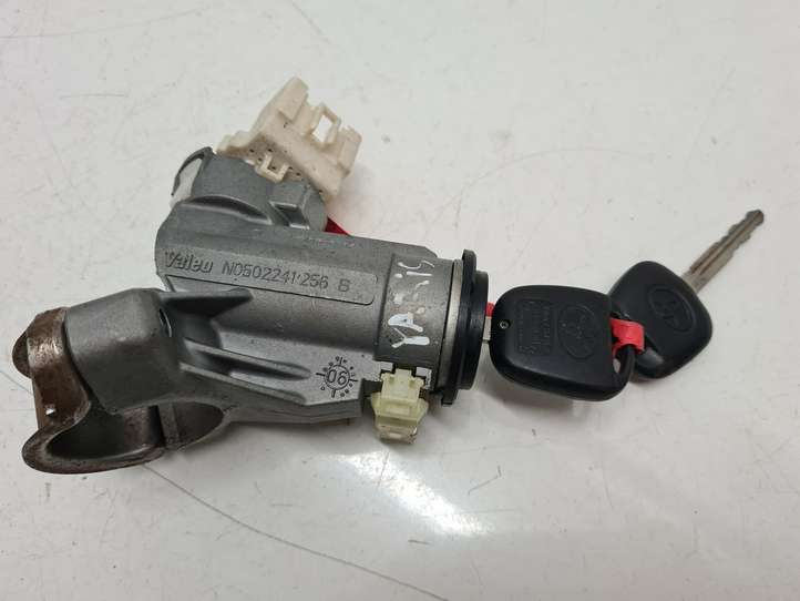 Toyota Yaris (2005 - 2009)  N0502241256B Замок зажигания