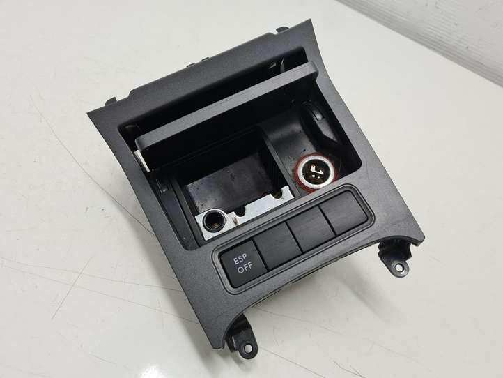 Volkswagen Golf V (2003 - 2009)  1K0863475H Пепельница
