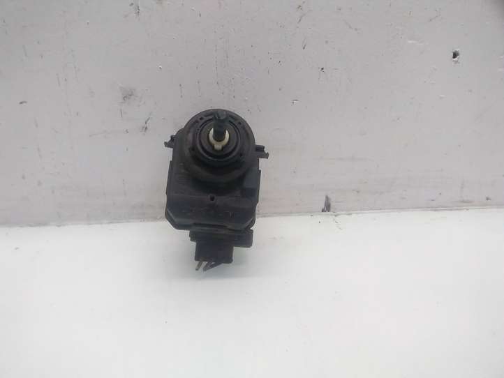 Nissan Almera N16 (2000 - 2010)  7700420737 Двигатель регулировки высоты фар