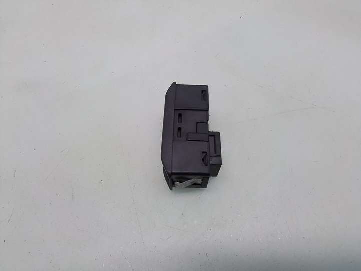 BMW 5 E39 (1996 - 2003)  61316907288 Включатель раздвижной крыши