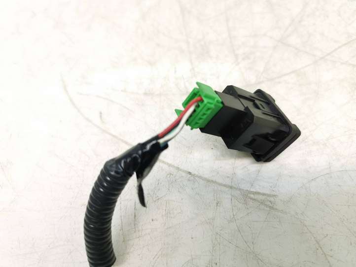 Honda CR-V (2009 - 2012)  M34736 Разъем AUX