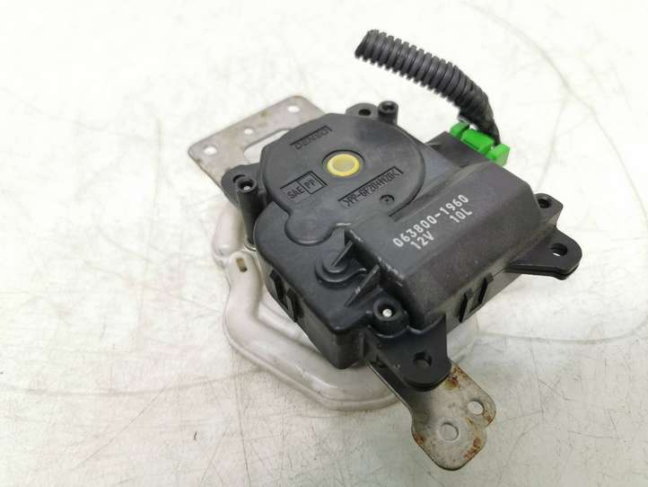 Honda CR-V (2009 - 2012)  0638001960 Двигатель задвижки потока воздуха