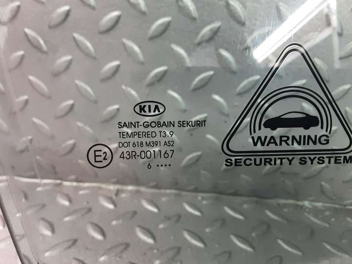 Kia Ceed (2015 - 2018)  82420A2010 Основное стекло передних дверей (четырехдверного автомобиля)