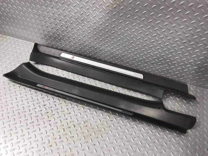 Audi TT (2006 - 2010)  8J0853491G Отделка переднего порога (внутренняя)