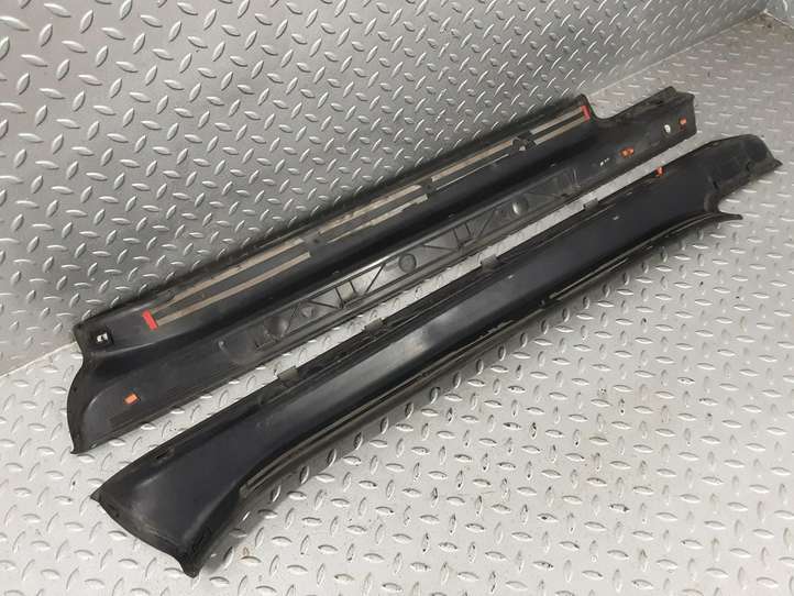 Audi TT (2006 - 2010)  8J0853491G Отделка переднего порога (внутренняя)