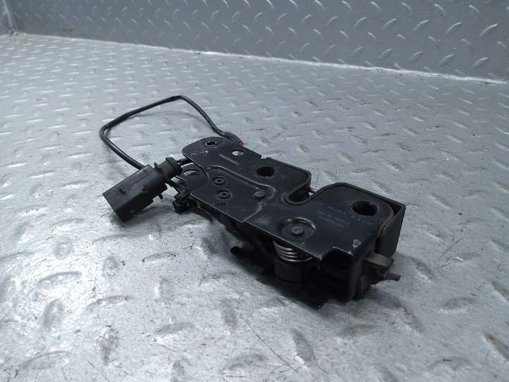 Audi TT (2006 - 2010)  8J0823509A Замок капота