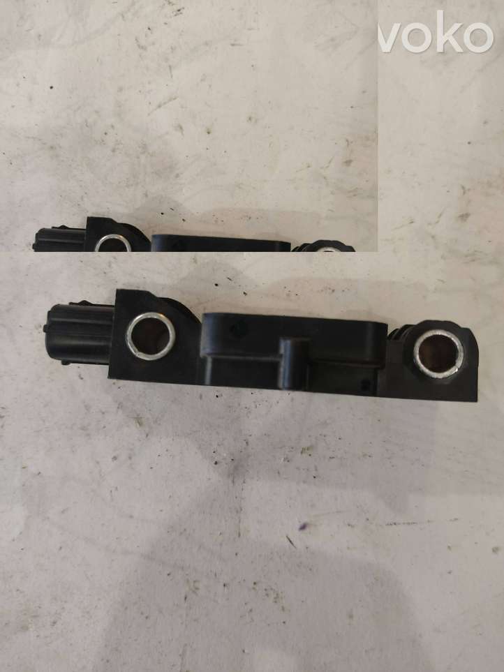 Suzuki Grand Vitara (2005 - 2008)  3893065J30 Датчик удара надувных подушек