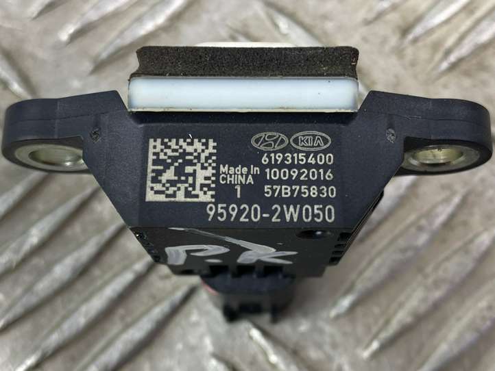 Hyundai Santa Fe (2015 - 2018)  959202W050 Датчик удара надувных подушек