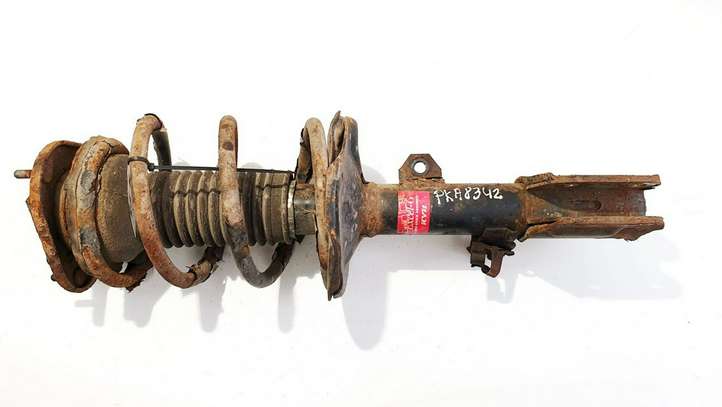 Toyota Corolla Verso AR10 (2004 - 2009)  334833 Передний амортизатор