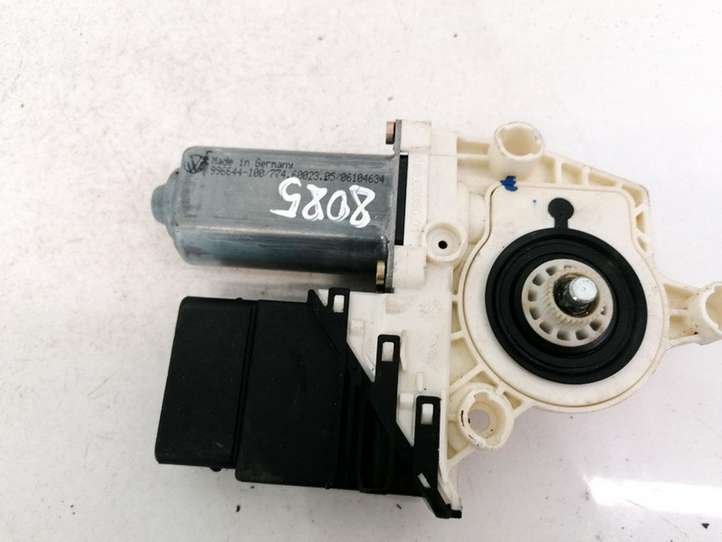 Volkswagen Touran I (2003 - 2010)  1K0959704B Механизм подъема окон задней двери