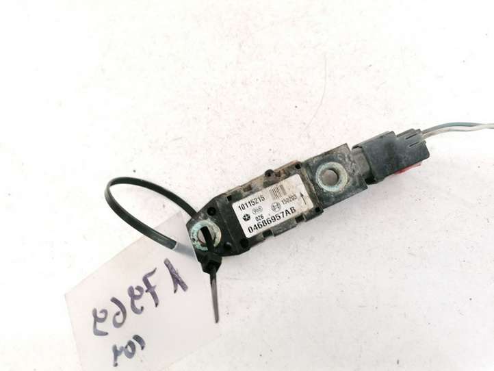 Chrysler Pacifica (2003 - 2008)  04686957AB Датчик удара надувных подушек