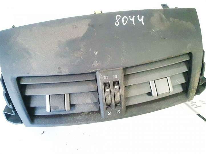 Toyota RAV 4 (XA30) (2006 - 2016)  5567042060 Центральный дефлектор
