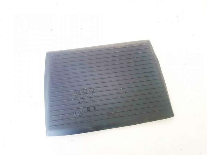 Skoda Fabia Mk1 (6Y) (1999 - 2007)  6y0857938 Другая деталь салона