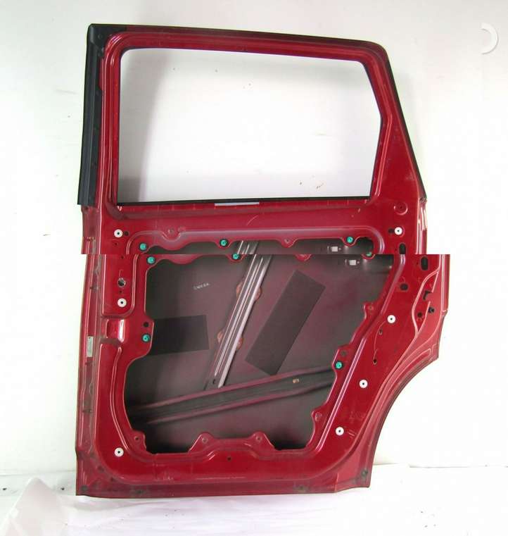 Dodge Journey (2007 - 2011)   Задняя дверь