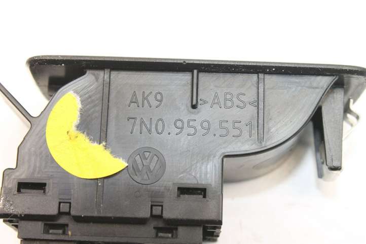Volkswagen Sharan (2010 - 2015)  7N0959551 Кнопка крюка в багажнике