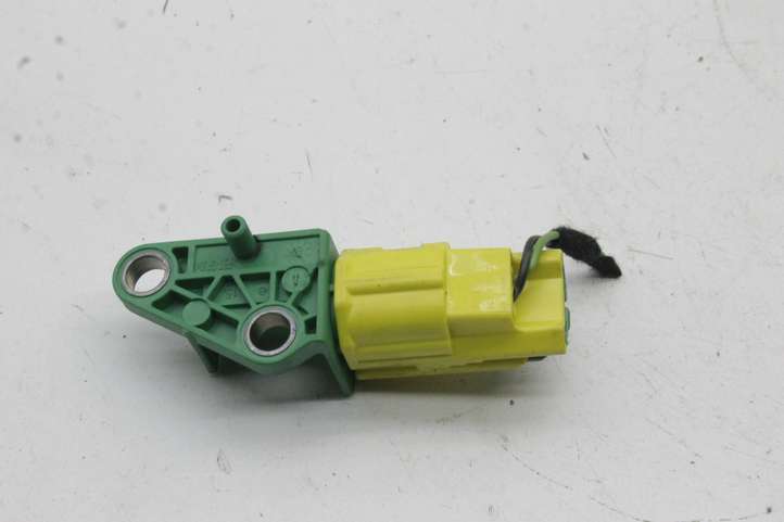 Volkswagen Scirocco (2008 - 2014)  5M0909606A Другие приборы
