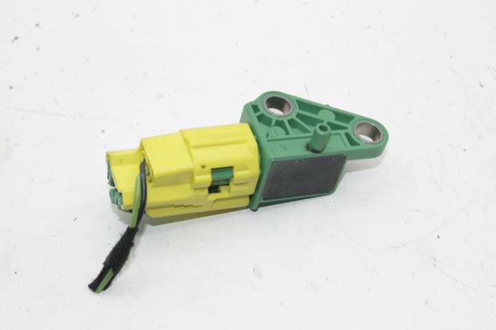Volkswagen Scirocco (2008 - 2014)  5M0909606A Другие приборы