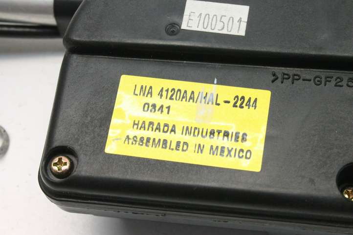 Jaguar XJ X308 (1998 - 2002)  LNA4120AA Антенна (антенна GPS)