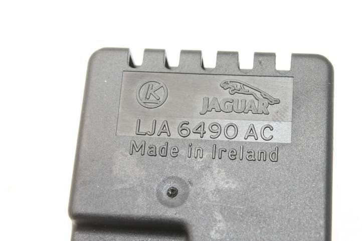 Jaguar XJ X308 (1998 - 2002)  LJA6490AC Другие приборы