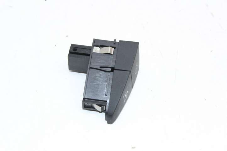 Audi A6 (2011 - 2014)  4G2927227 Кнопка крюка в багажнике