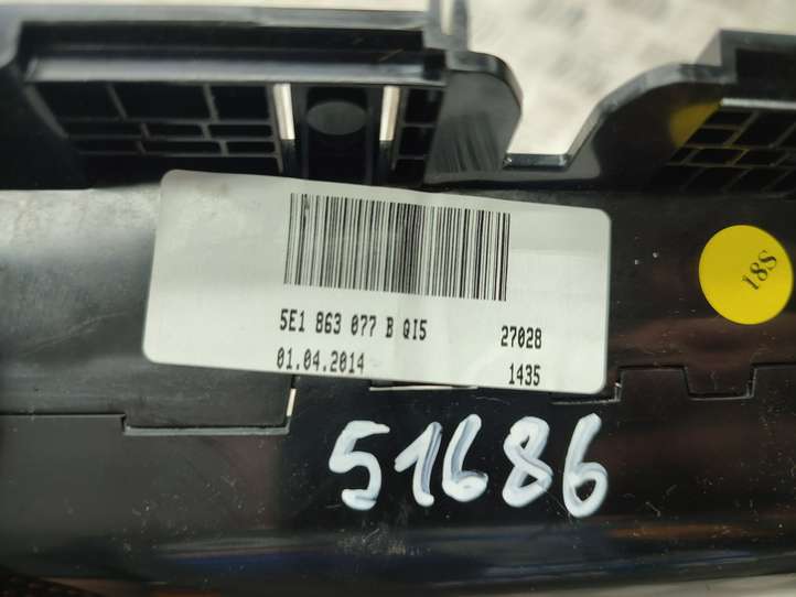 Skoda Octavia Mk3 (5E) (2013 - 2019)  5E1863077B Пепельница
