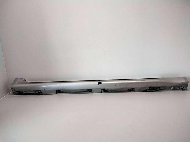 Lexus IS 220 (2005 - 2010)  7586053010 Порог
