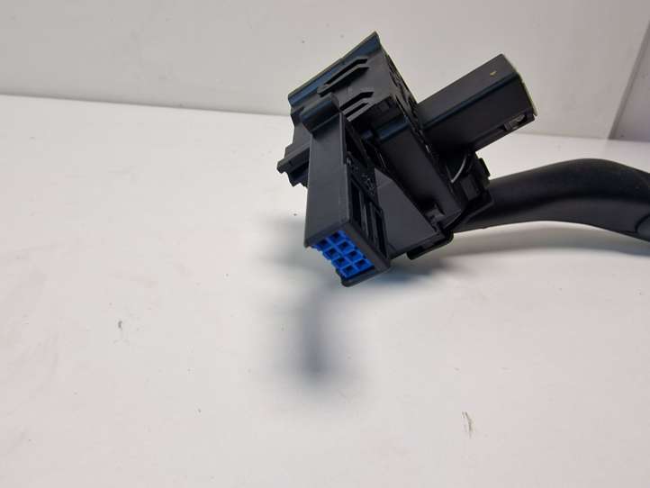 Seat Altea (2004 - 2009)  1K0953519A Ручка стеклоочистителей