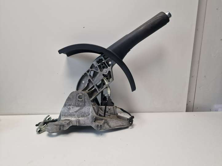 Seat Altea (2004 - 2009)  8J0711303A Механизм ручного тормоза (в салоне)