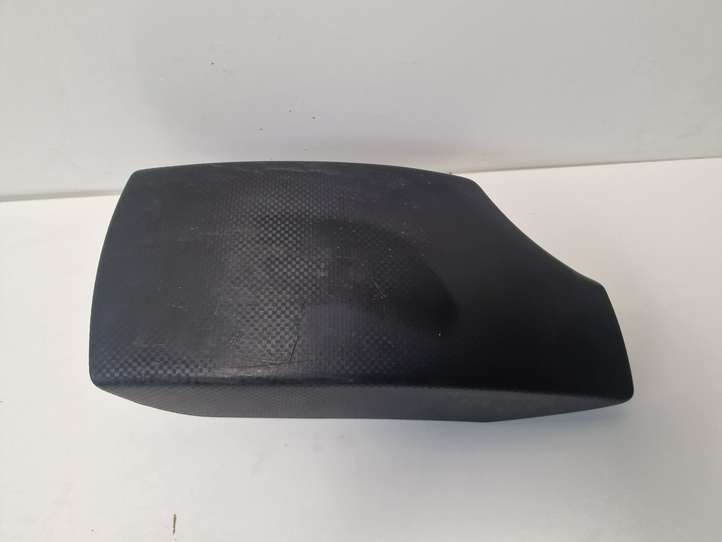Seat Altea (2004 - 2009)  5P0863761A Подлокотник