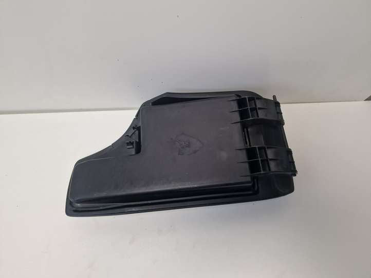 Seat Altea (2004 - 2009)  5P0863761A Подлокотник