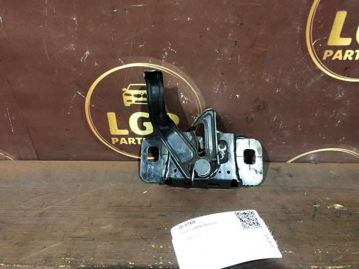 Opel Astra (2009 - 2012)  13312132 Замок капота