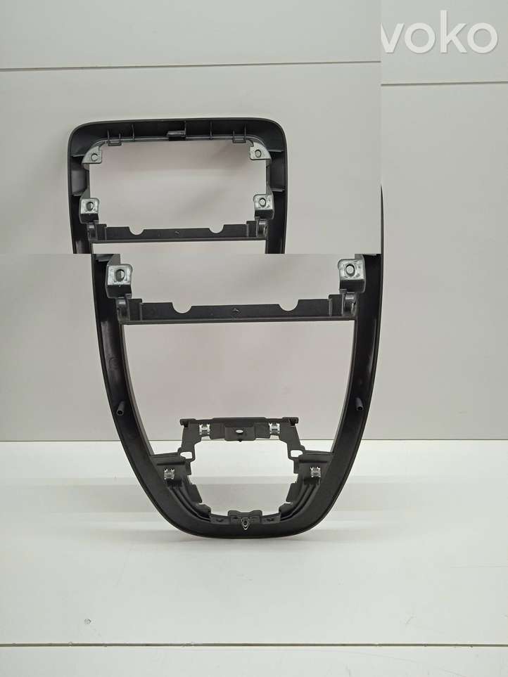 Fiat Croma (2005 - 2011)  735373402 Рамка рычага переключения передач
