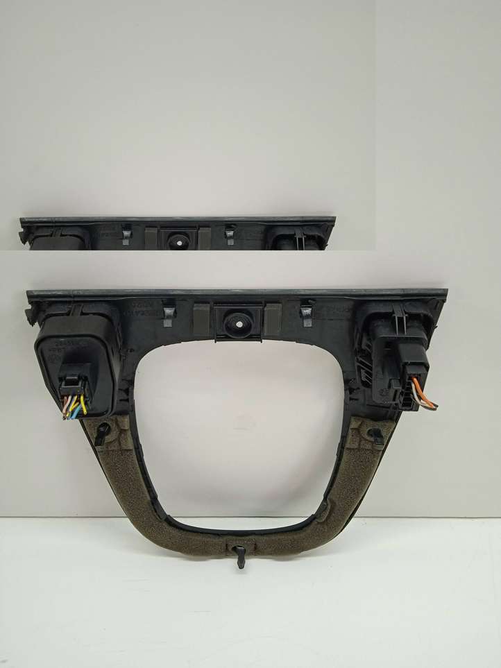 Fiat Croma (2005 - 2011)  735364120 Рамка рычага переключения передач