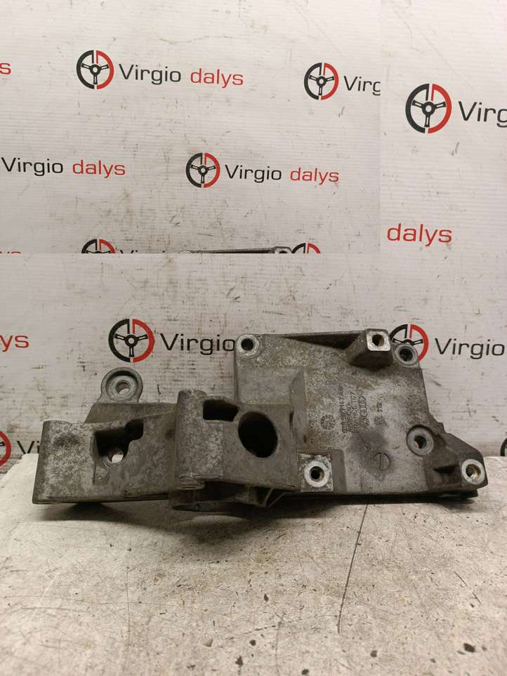 Volkswagen Polo (2005 - 2009)  038903143AG Кронштейн